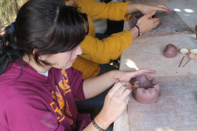 Taller de Cerámica a mano de prehistoria de bachillerato