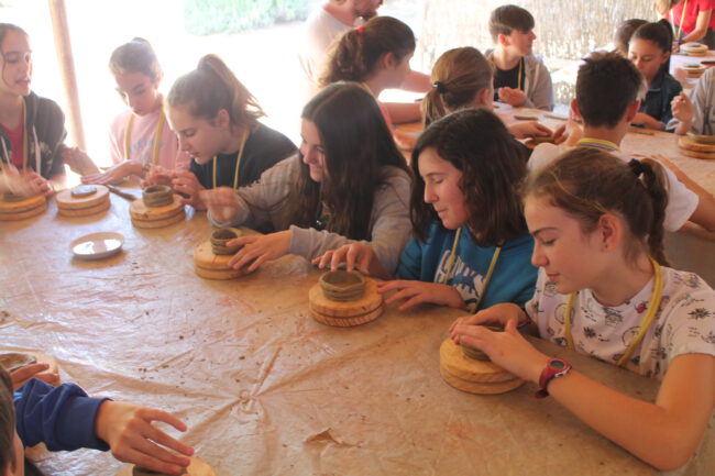 Taller de Cerámica a torno lento de protohistoria de bachillerato